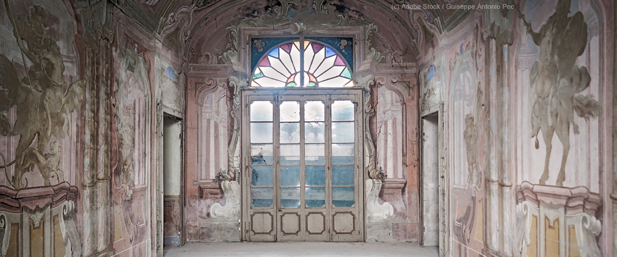 Italien-Geisterstädte-Lost-Places Italien-Geisterstädte-leerstehender-Palazzo