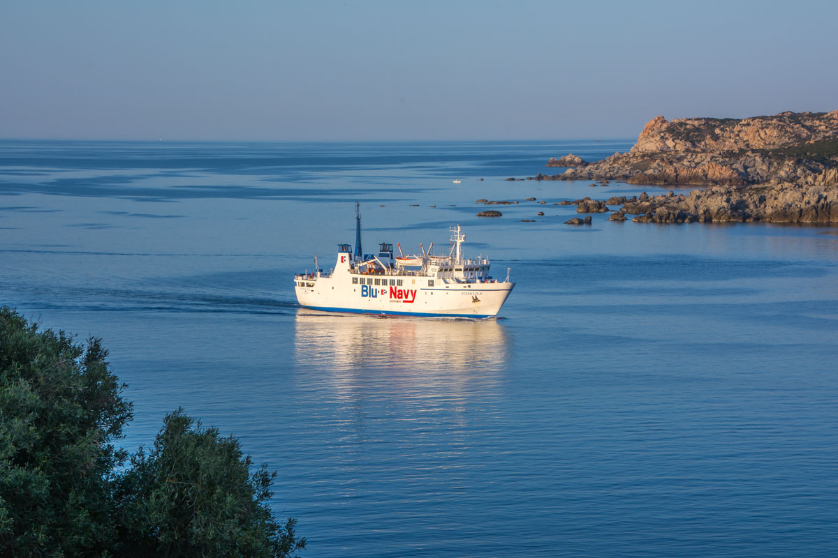 Santa-Teresa-Gallura-Schiff Santa-Teresa-Gallura-Schiff