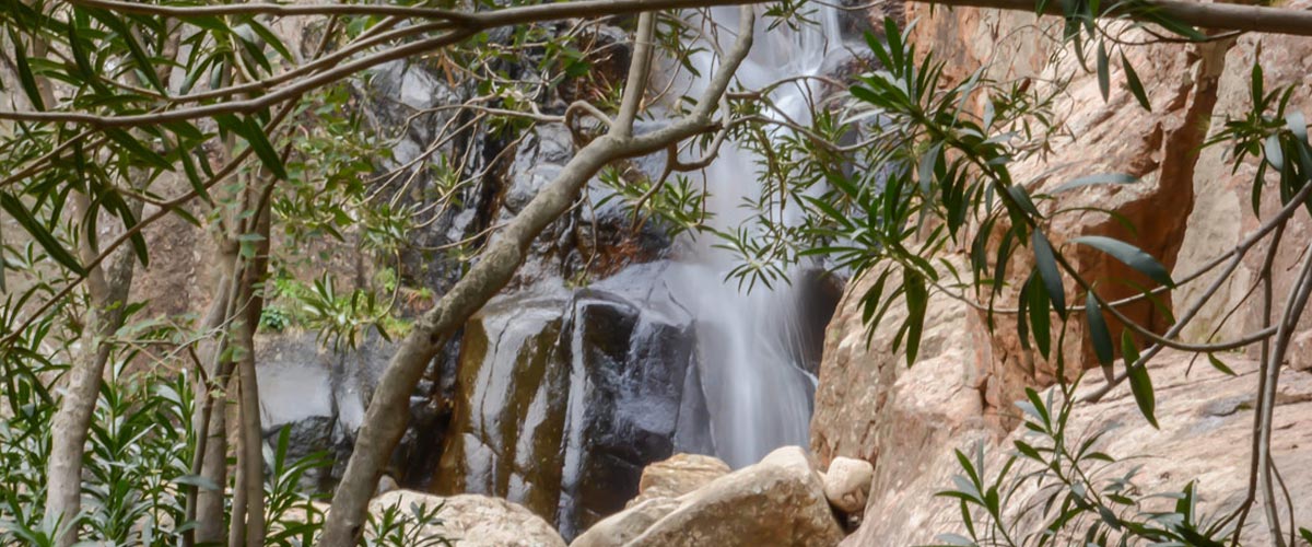 Trinkwasser-Sardinien Wasserfall-Sardinien
