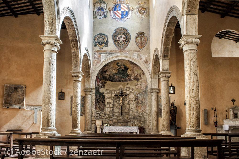 Pitigliano-Inneres-Kirche-San-Rocco