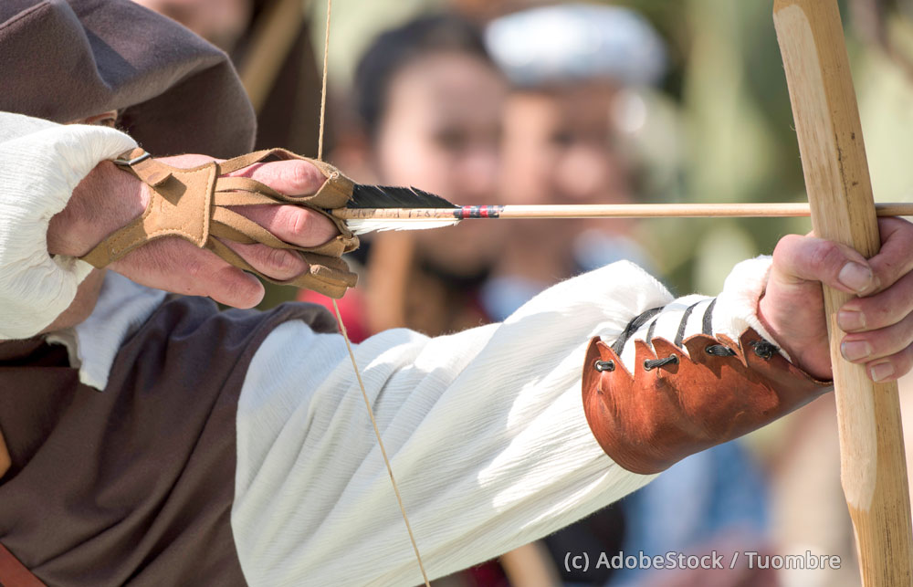Fossato-di-Vico-Mittelalterfest Mittelalterlicher-Bogenschütze