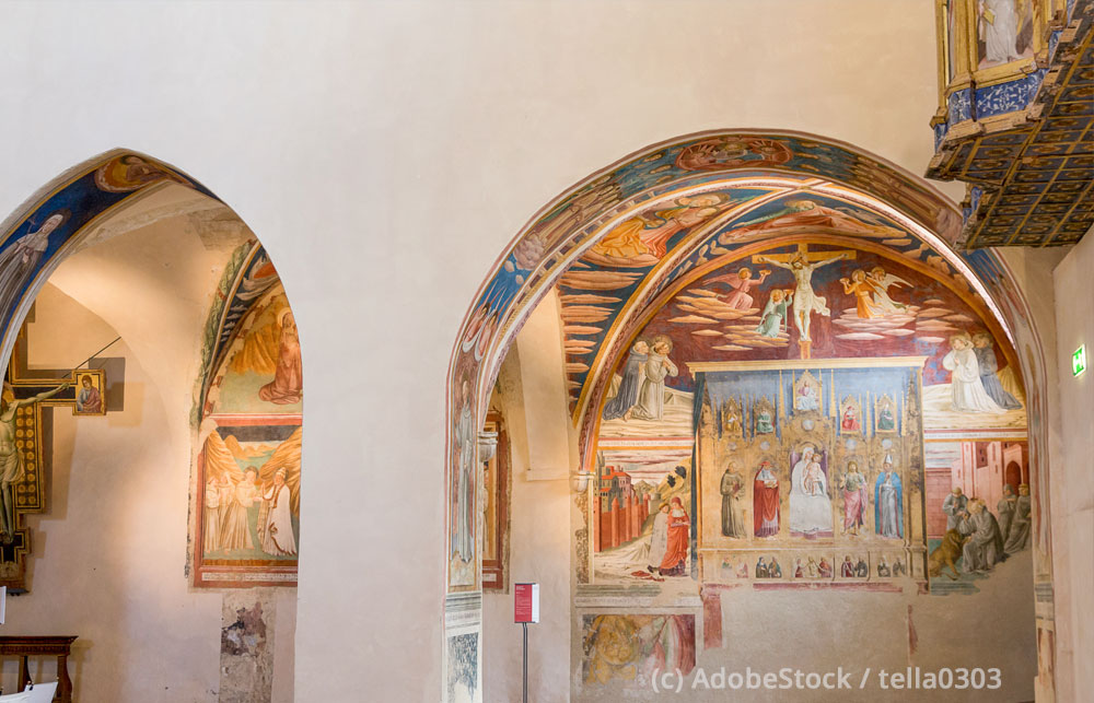 Montefalco-Kirche-Innenraum Montefalco-Kirche-Innenraum