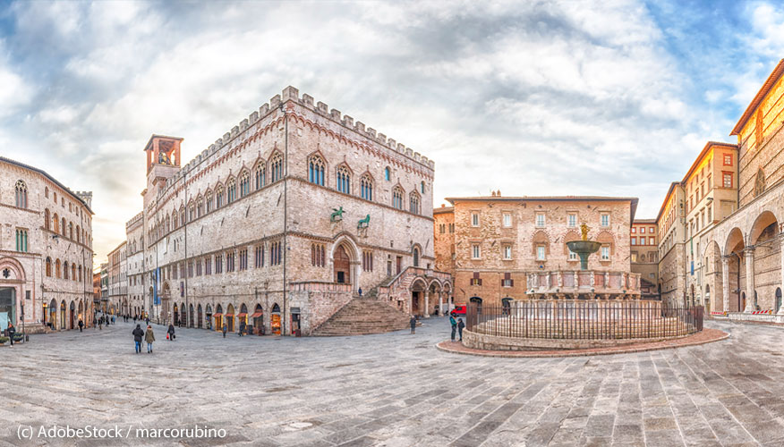 Perugia Perugia-statue-vor-dom