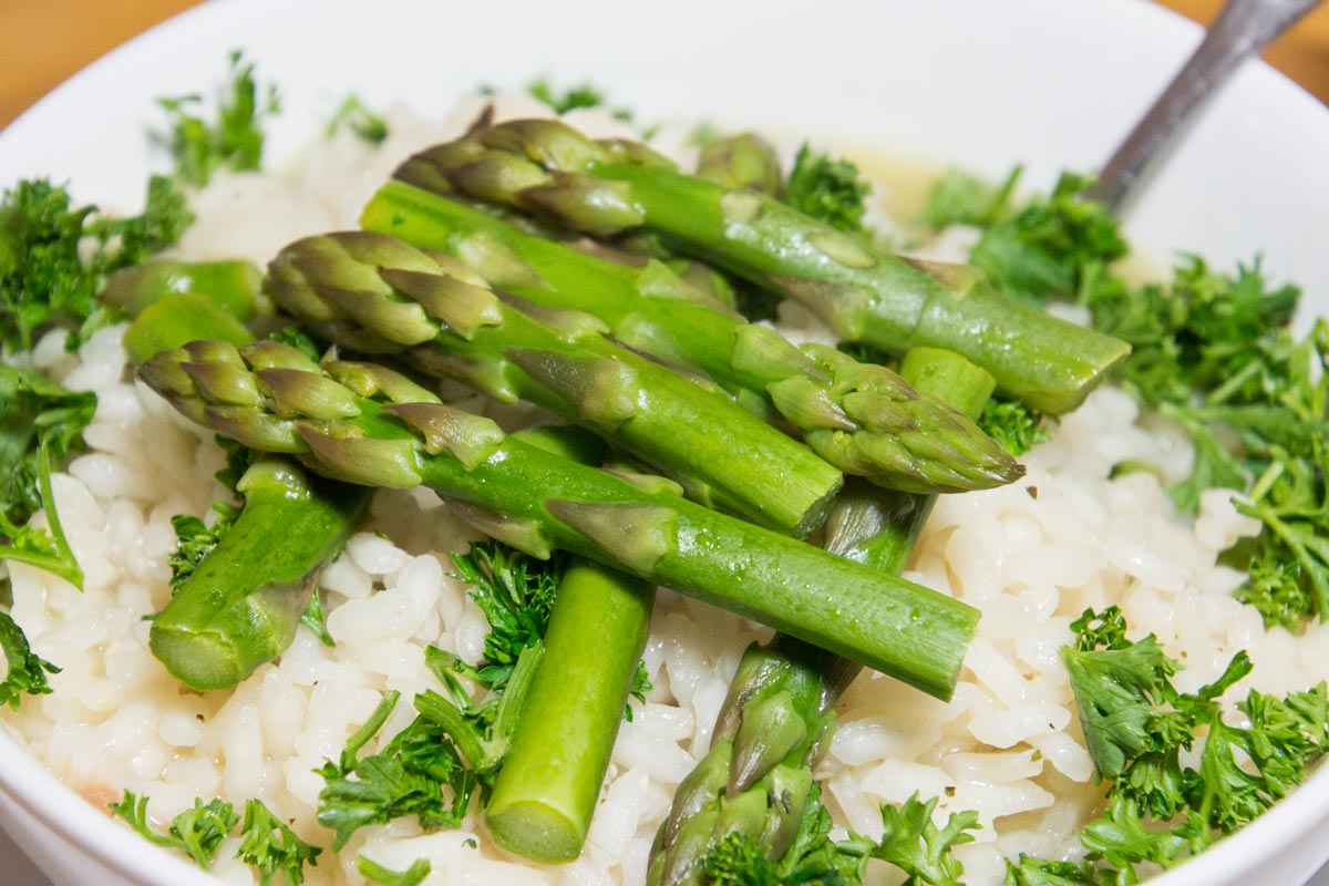 Risotto-mit-grünem-Spargel