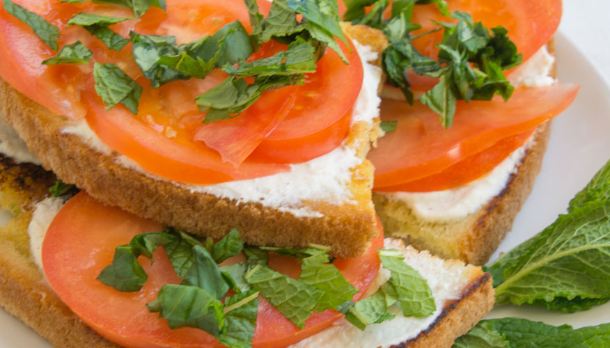 Spezialitaeten-Italien-Bruschetta