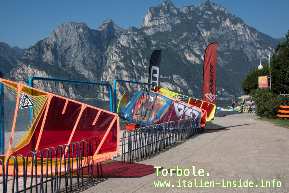 Torbole-Strand-Surfen Torbole-Strand-Surfsegel