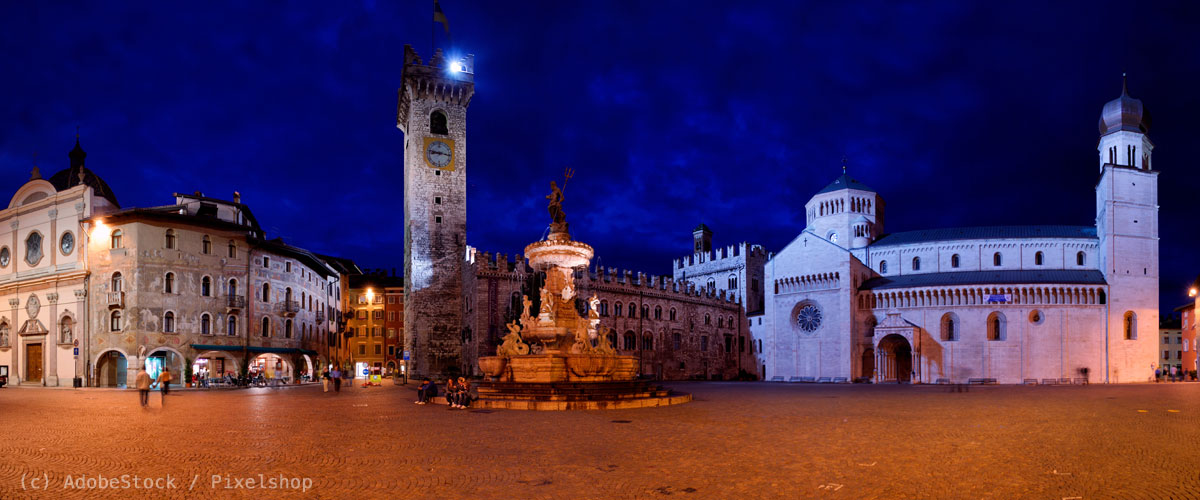 Trient Trient-Piazza-del-Duomo